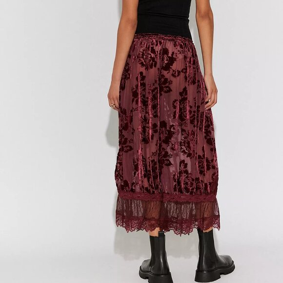 Forever Young Burnout Pants - Picture 2 of 3